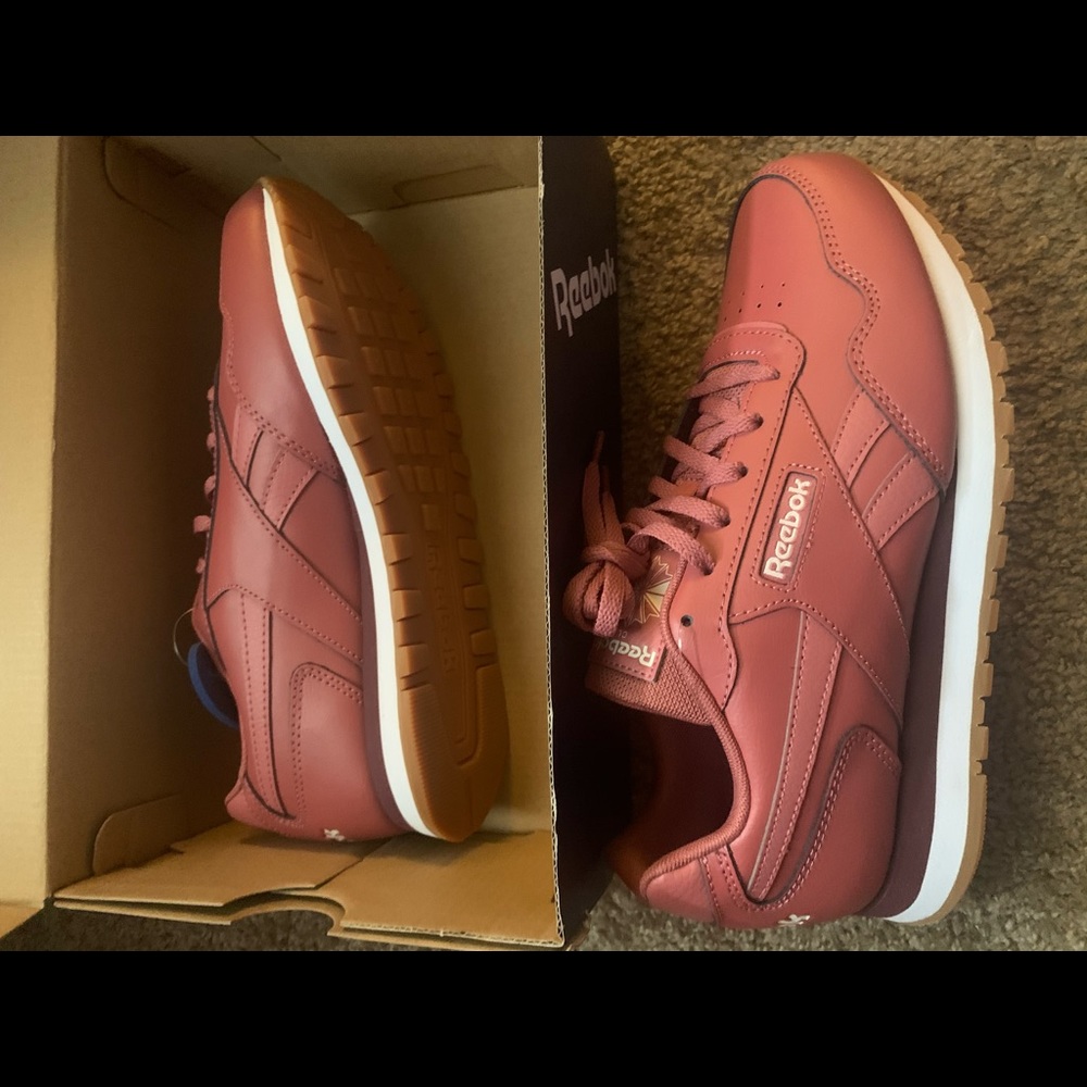 Reebok Classic Sneakers